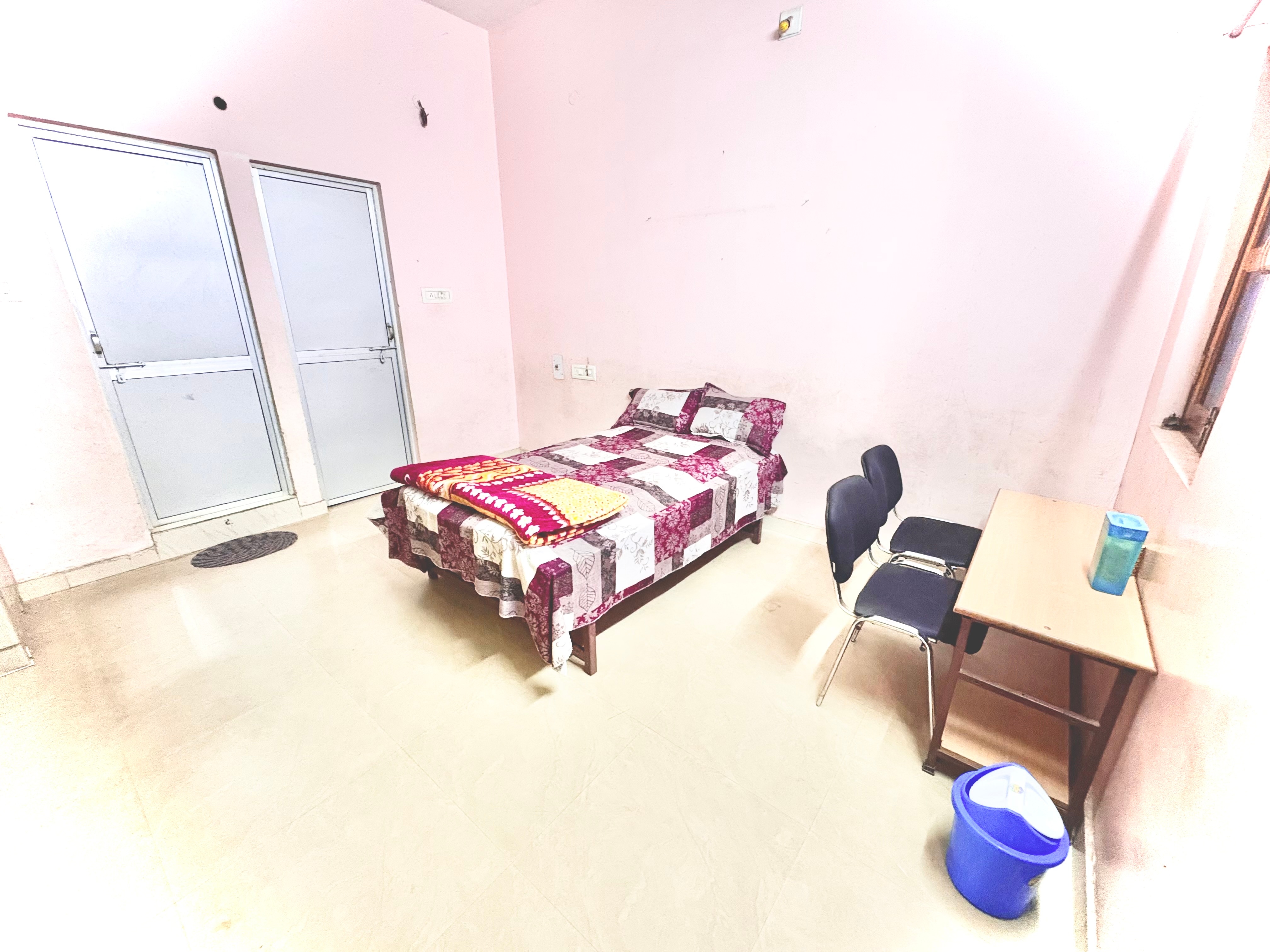 First trend - Tap to explore photos