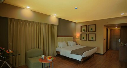 Renest Gandhidham Room Type - Parrot Room