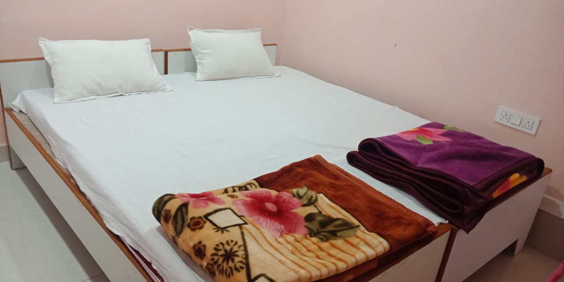 Hotel Ranchi Inn - Tap to explore photos