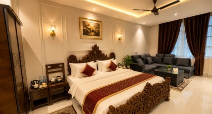 Hotel Kasa Stays Near DTU Rohini Room Type - Executive Suite