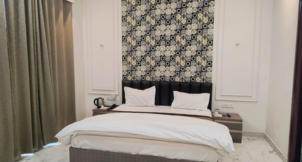 Hotel Ajeet Grandeur Room Type - Grandeur King Room