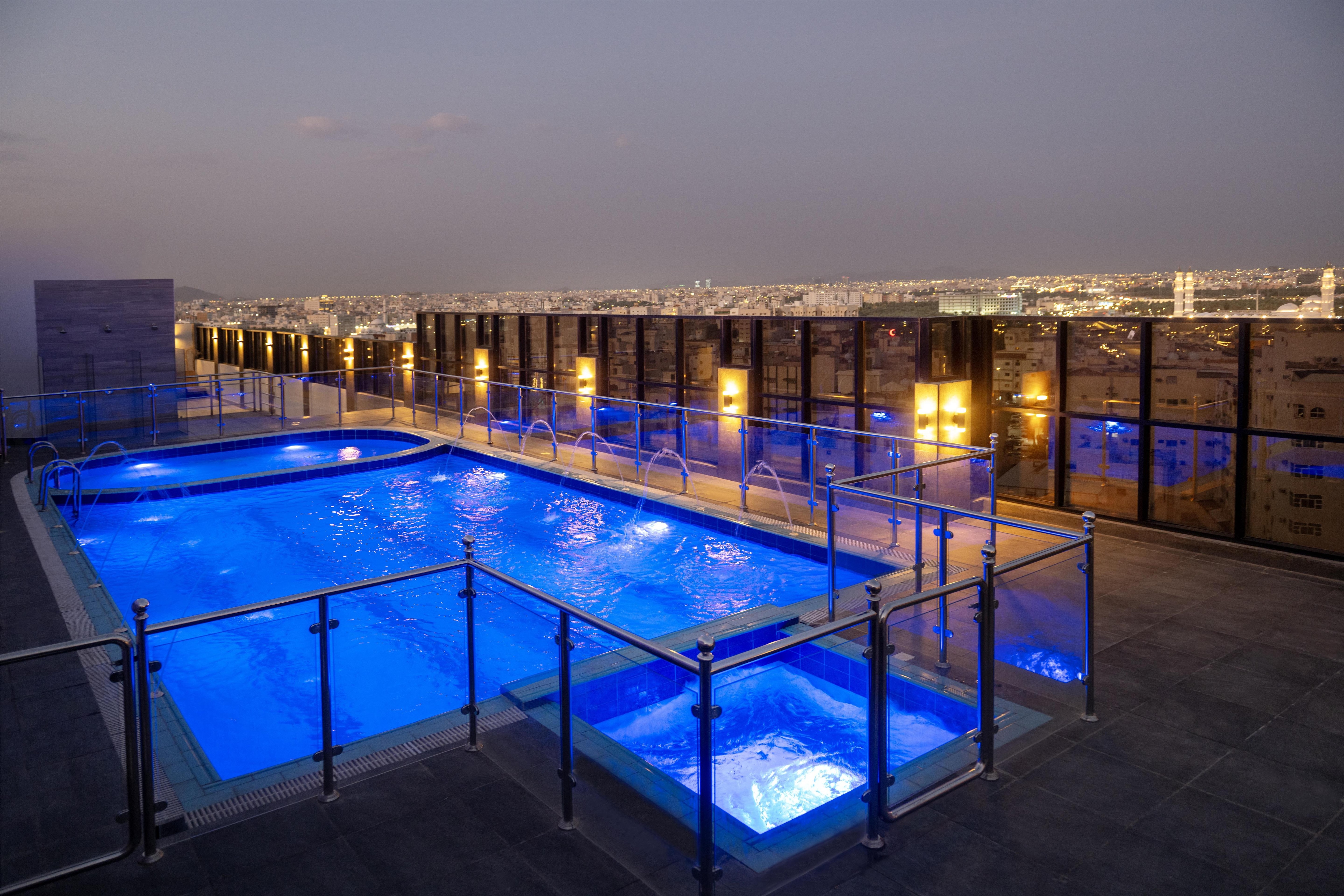 Radisson Hotel Madinah - Tap to explore photos