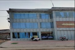 Hotel Basant Palace & Flavors Restaurant
