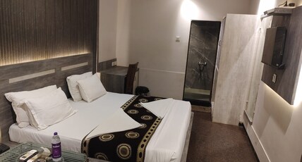 THE ROOMS OF STATUS Room Type - Standard Room