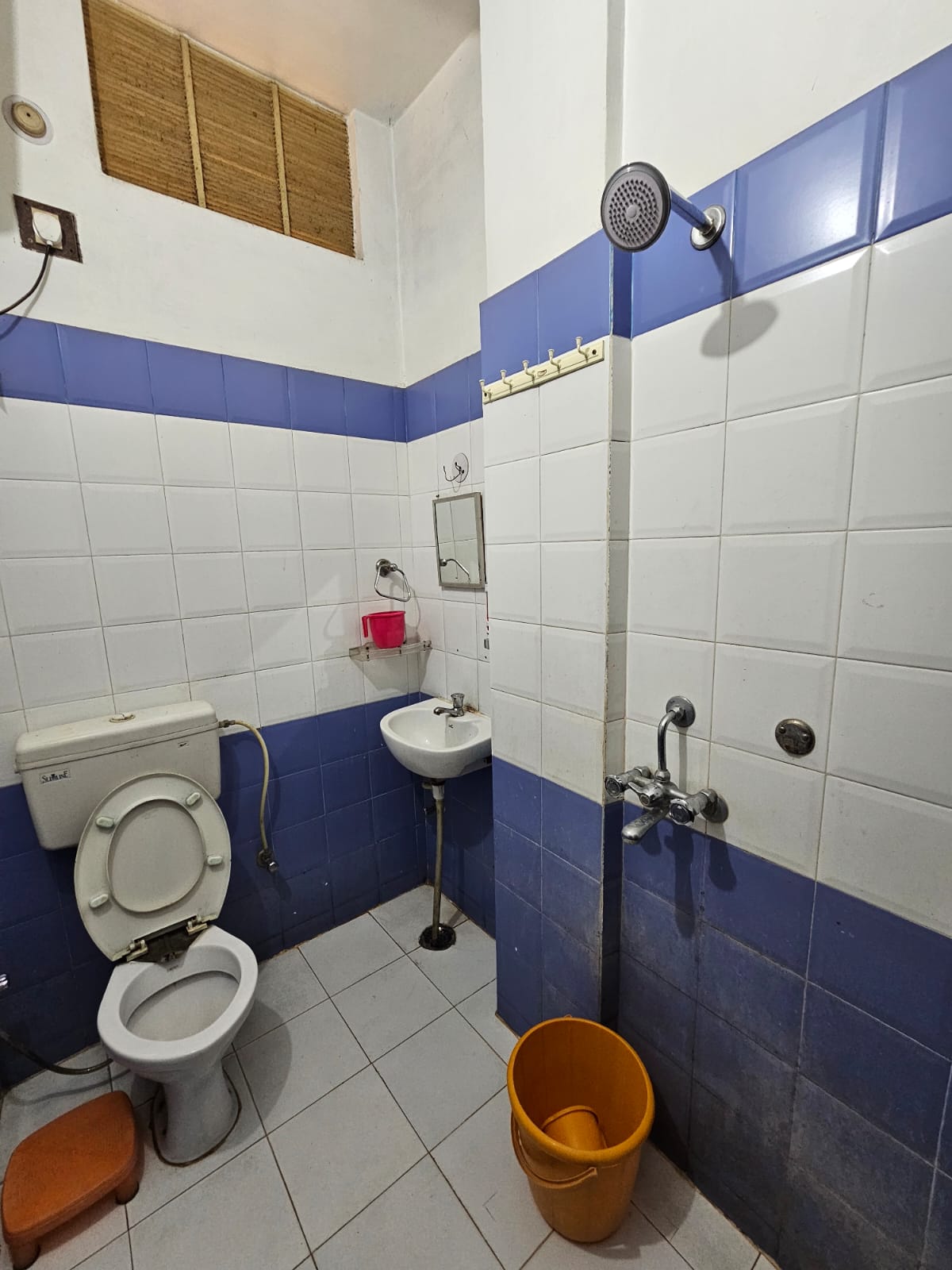 Prabhu Sundaram Guest House - Tap to explore photos