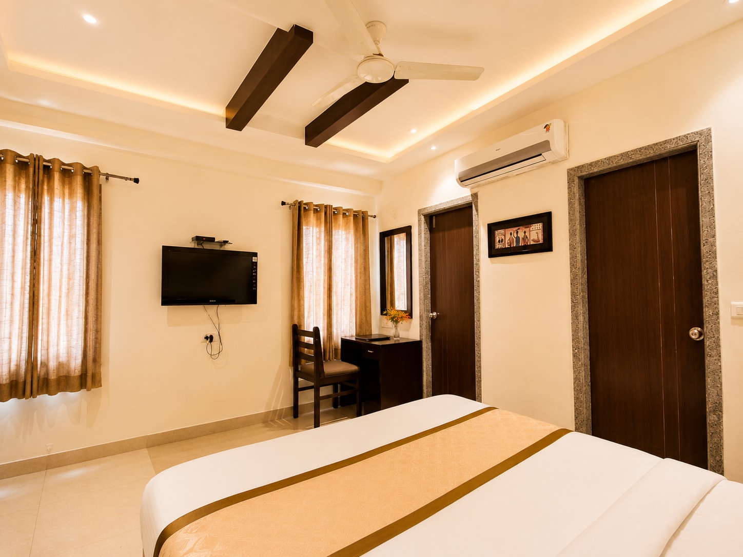 HOTEL THE ARCHI - A Boutique Stay - Tap to explore photos
