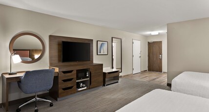 Hampton Inn and Suites Petoskey Room Type - 2QN MOB HEARING ACC TUB NS