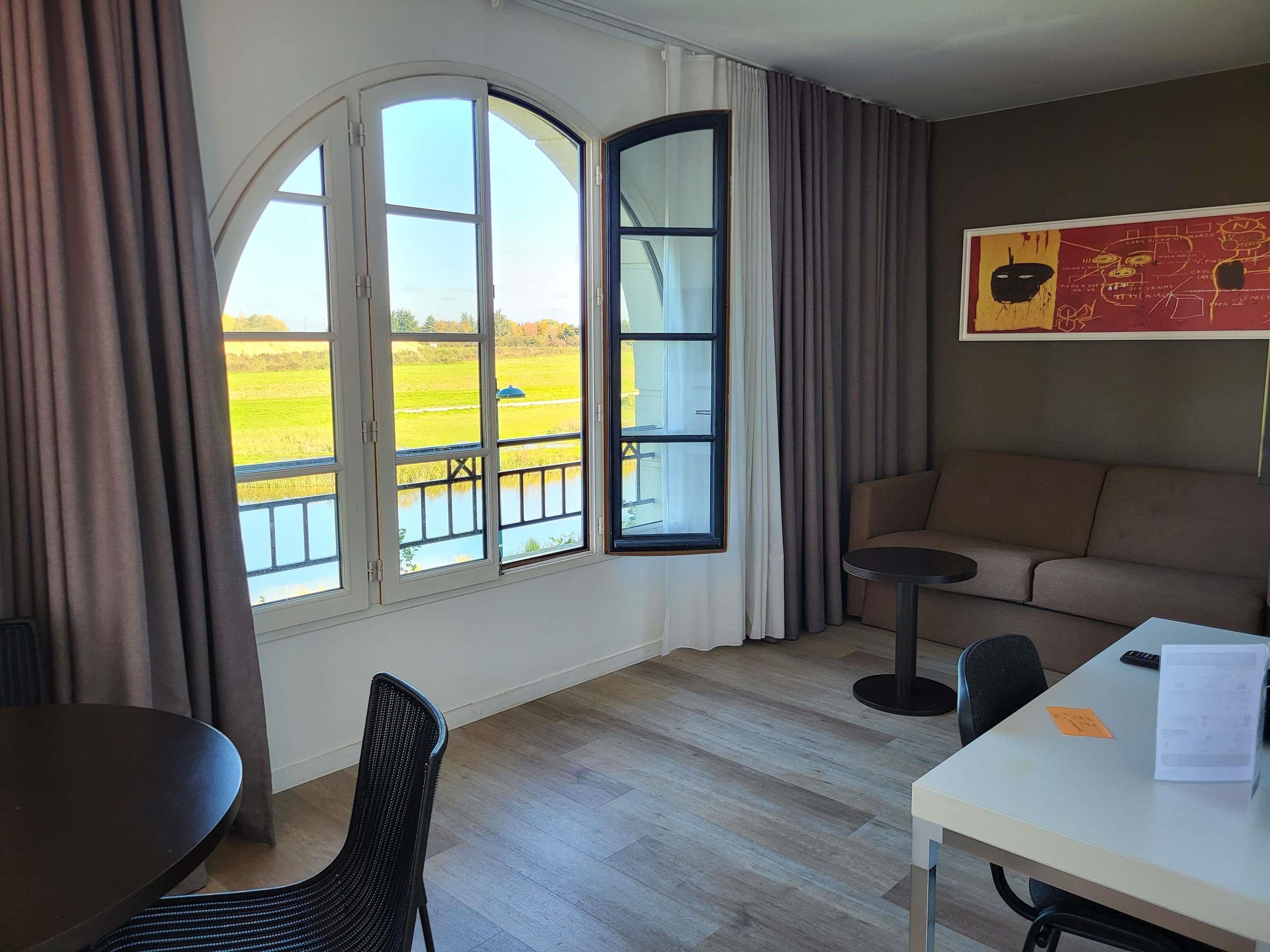 Aparthotel Adagio Serris - Val d'Europe - Tap to explore photos