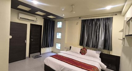 Shreenathji Inn Room Type - Super Deluxe Ac Room
