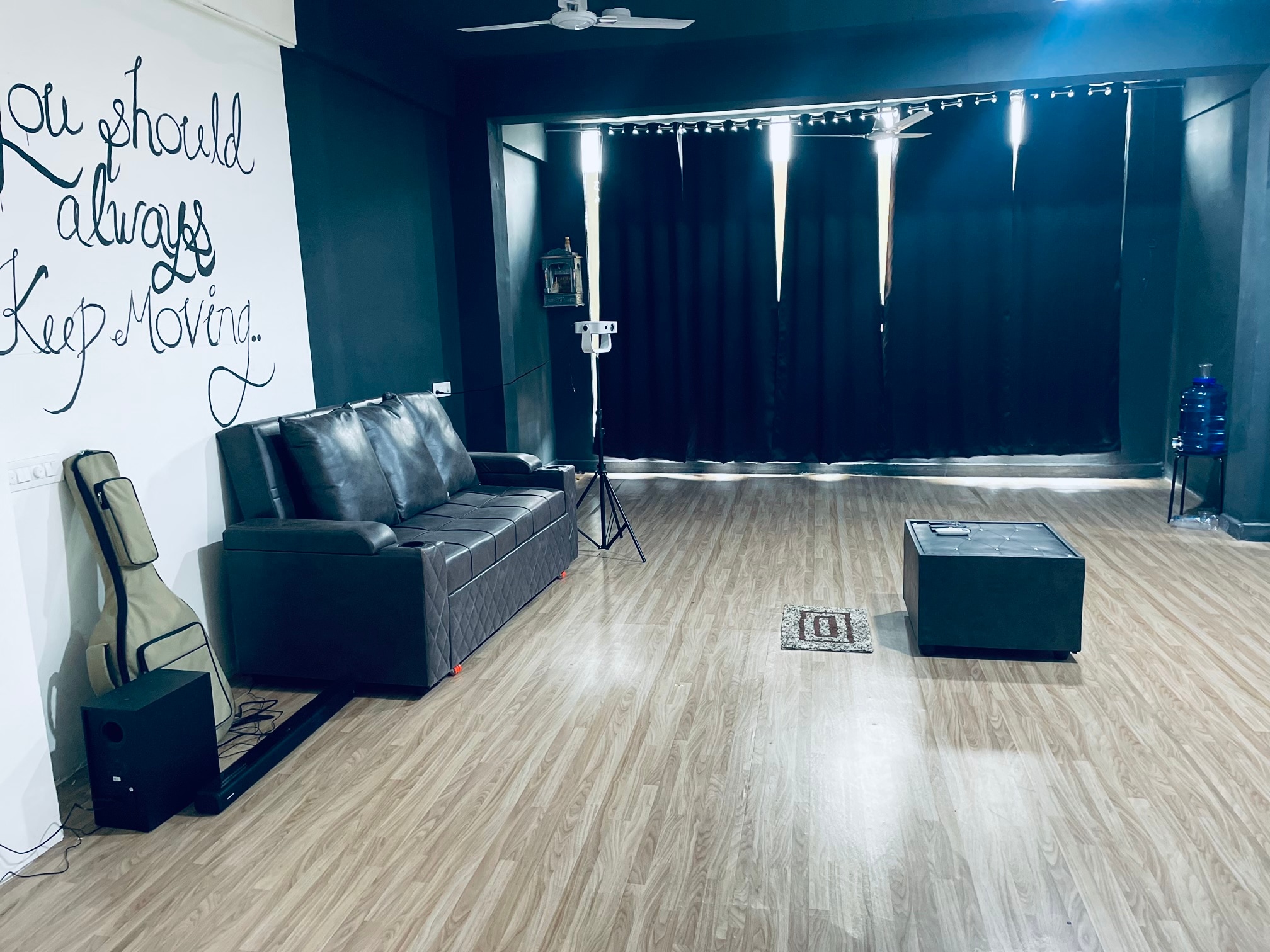 Bedroom Theater, spacious Studio for stay. - Tap to explore photos