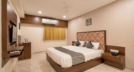 Hotel Royal 24 Room Type - Deluxe AC Room