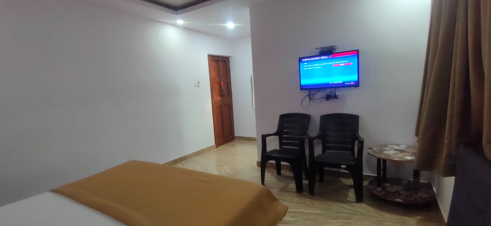 Calangute Suites - Tap to explore photos