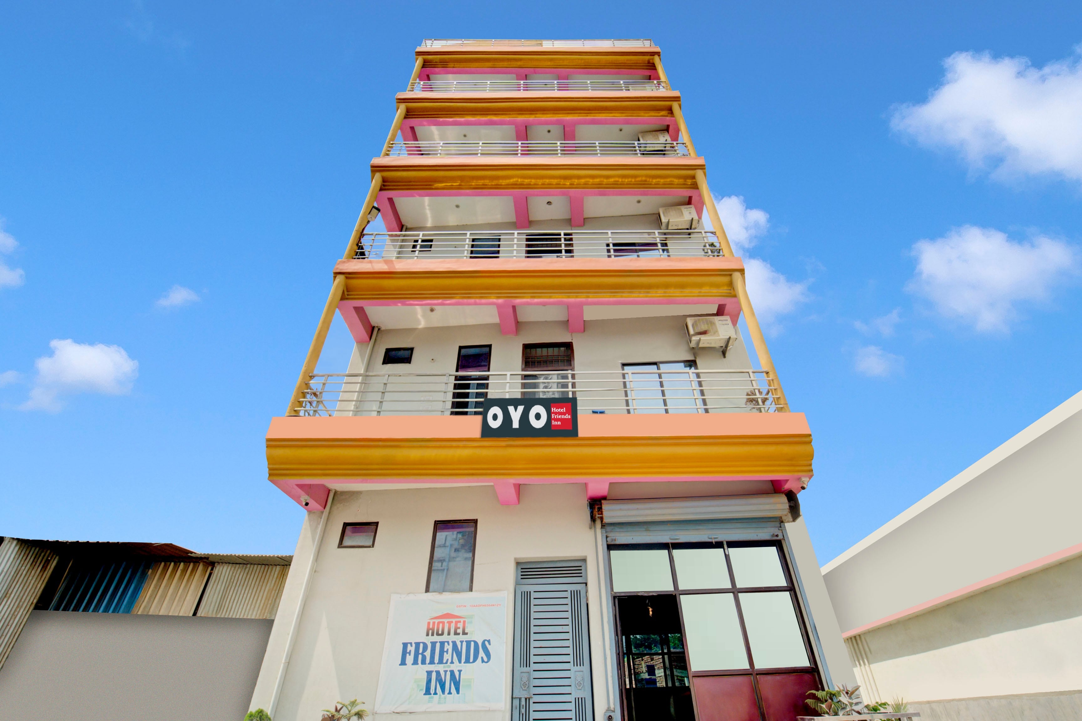 Hotel O Friends Inn - Tap to explore photos