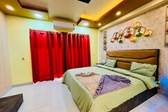Luxury Cozy Flat in Kolkata Near Airport Market