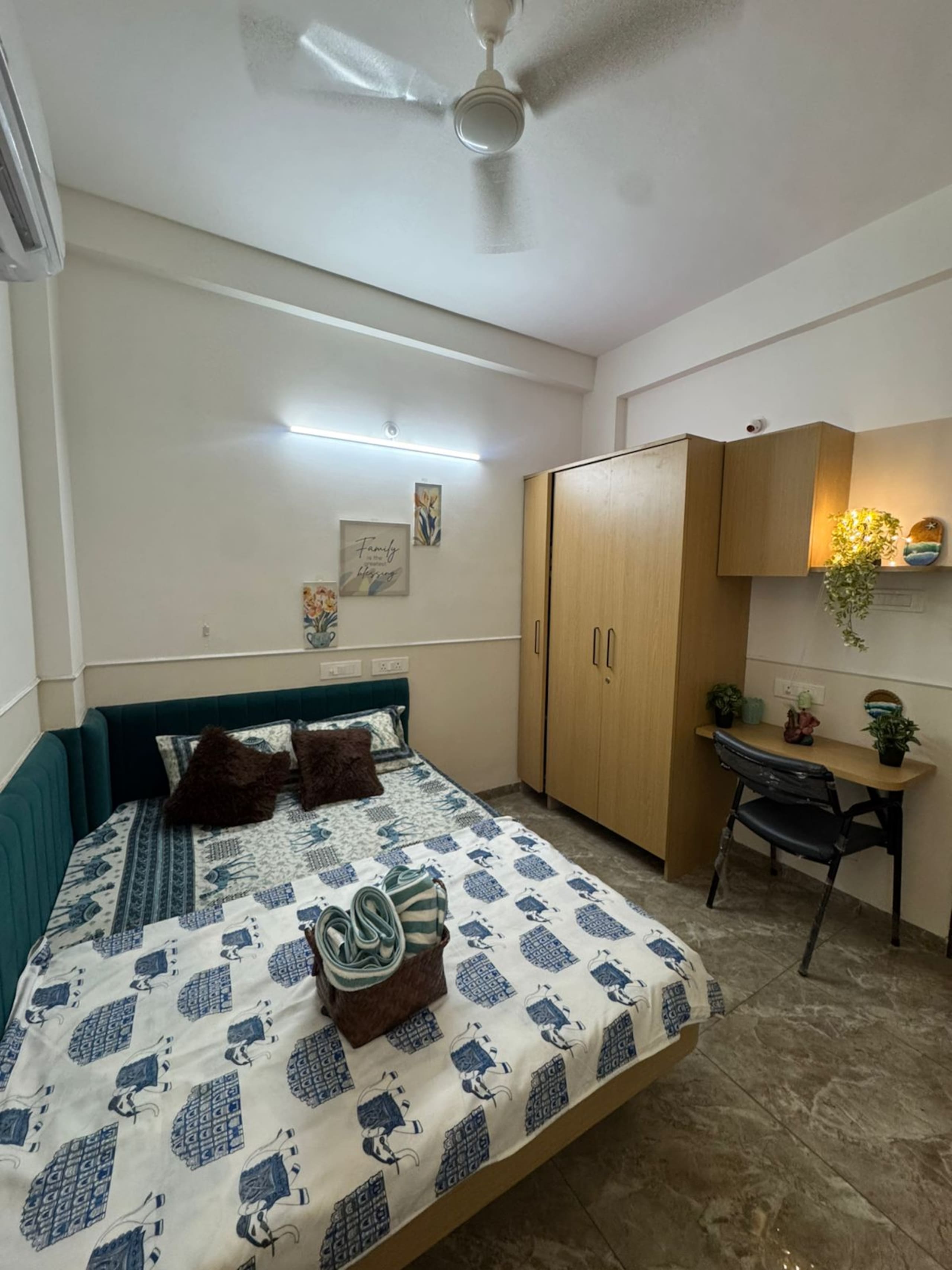 couple friendly 1bhk family stay in indore - Tap to explore photos