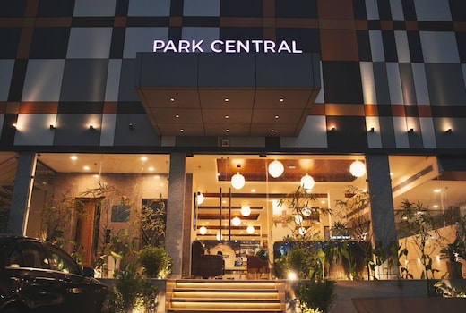 Park Central Hotel Airport Shuttle www.goibibo.com