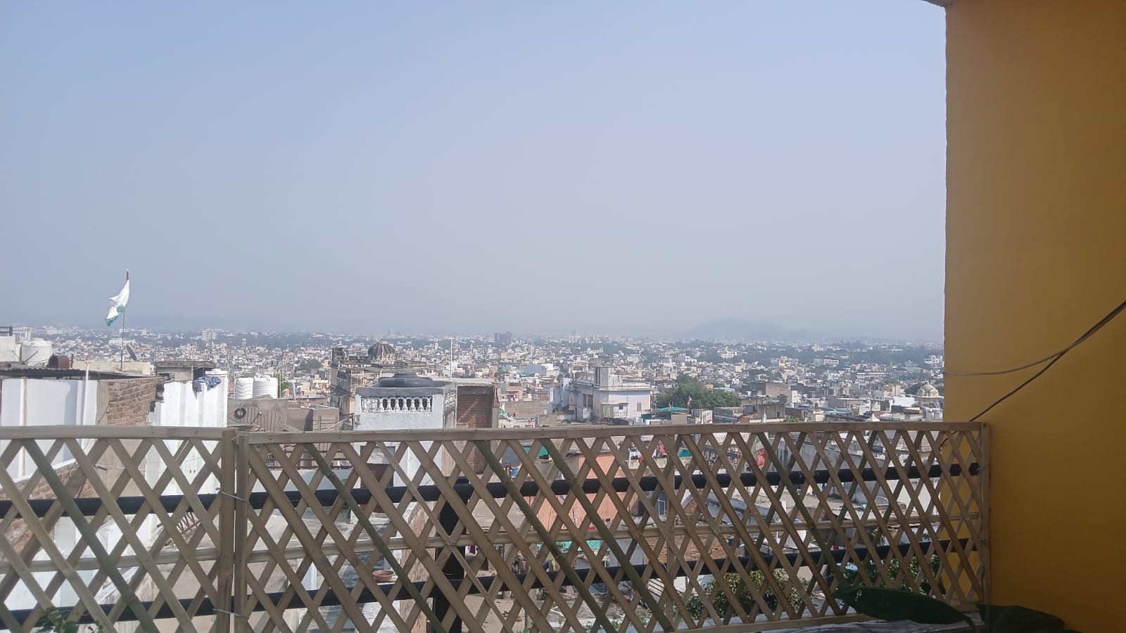 Alampat Nest By The Lake - Tap to explore photos