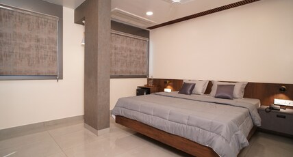 SRI RAMA GRAND Room Type - LUXURY