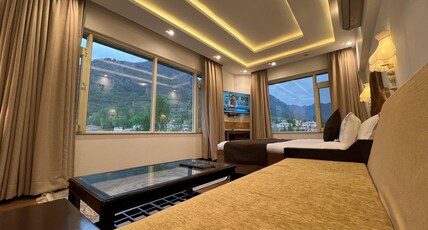 The Montreal Srinagar (A Unit of Montreal Group) Room Type - Family Suite Room - Mountain View