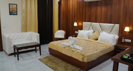 Hotel GreenSky By Gulshan Dhaba Room Type - Superior Room