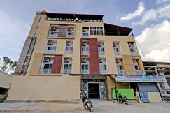 Hotel O White Rabbit