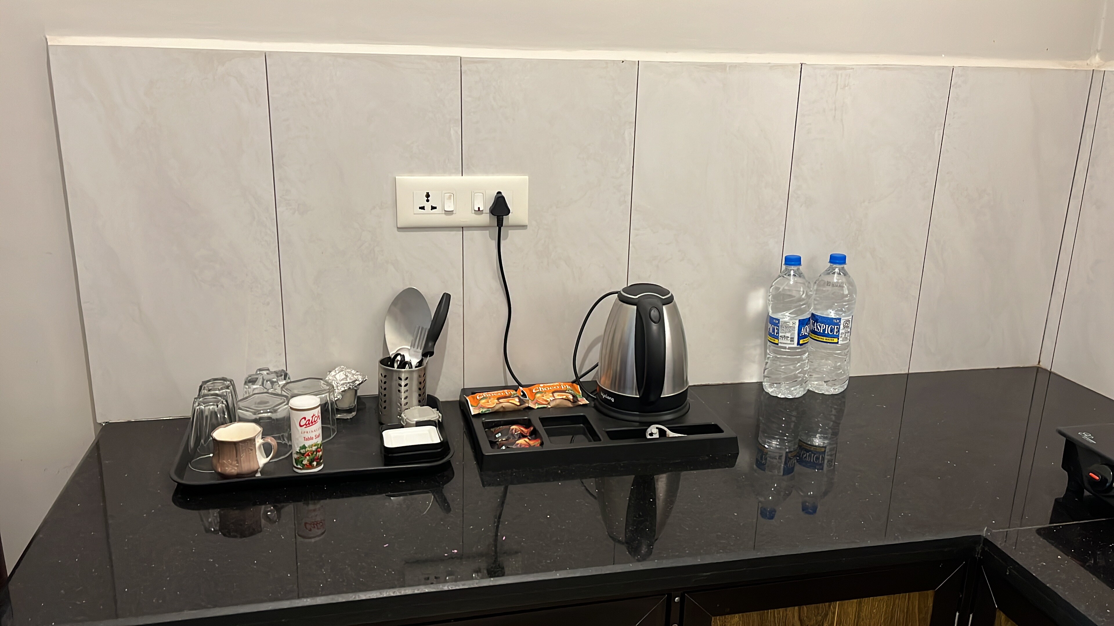 STAN-INN - Tap to explore photos