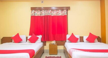 Hotel Nandanik Palace Room Type - NON AC DOUBLE BEDROOM