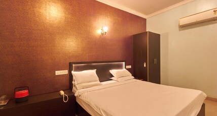 Jaladhama Resort Room Type - Double Bedded AC Cottage