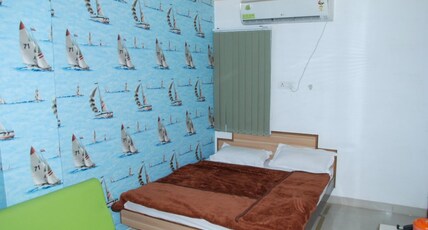 Hotel Aashiyana and Restaurant Room Type - Standard AC