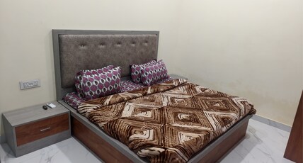 THE FOOD GARDEN HOTEL Room Type - Deluxe Garden View King Bed Room