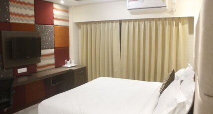 GK PALACE  PURE VEG HOTEL Room Type - Deluxe Room