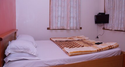 GODAI HOTEL Room Type - 5 BHK Bungalow