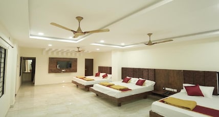ARUDRA RESIDENCY Room Type - Family room with Temple View ARUDRA RESIDENCY Room Type - Family room with Temple View