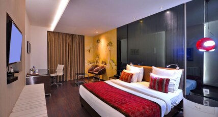 HOTEL THE GAUR Room Type - Grand Deluxe Room with Bathtub Along with F&B Deals