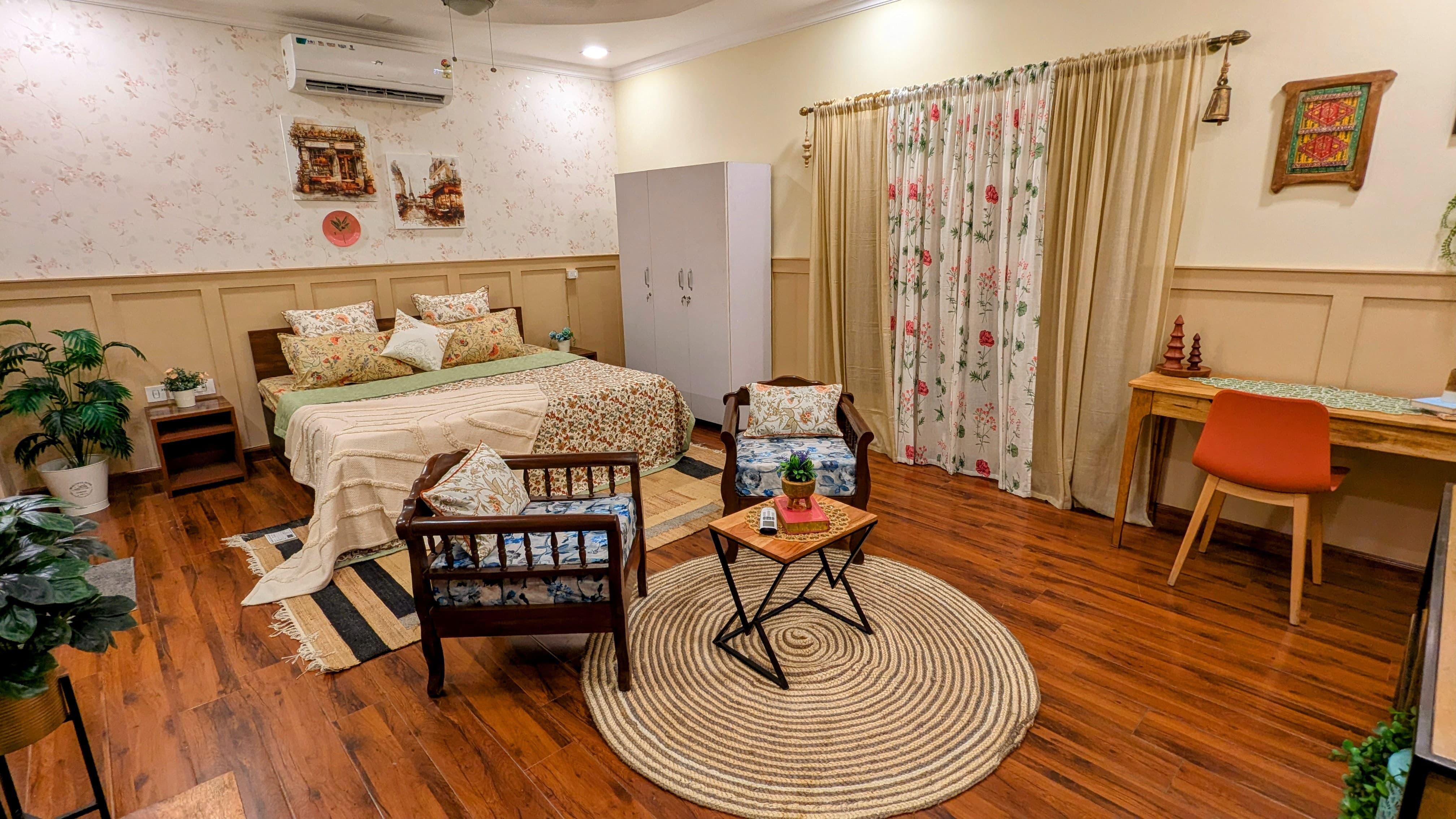 Charming Nook Free Wifi & breakfast - Tap to explore photos