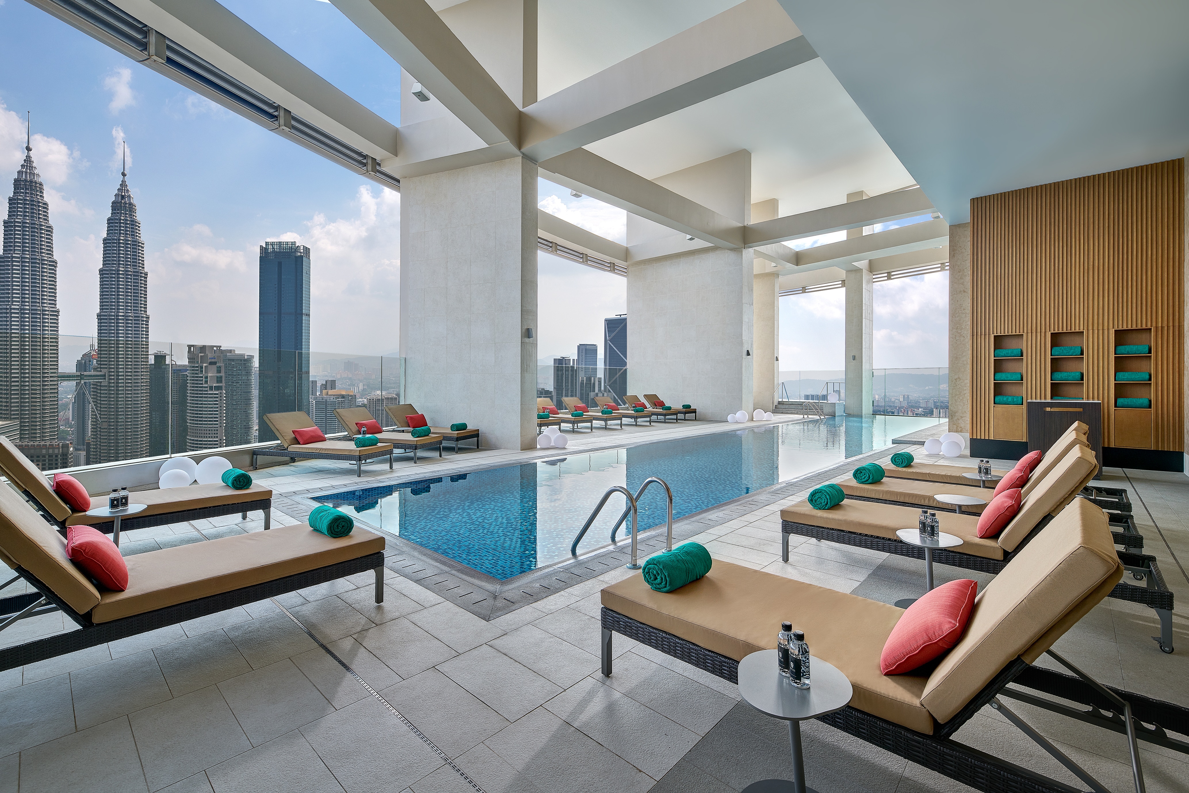 Banyan Tree Kuala Lumpur - Tap to explore photos