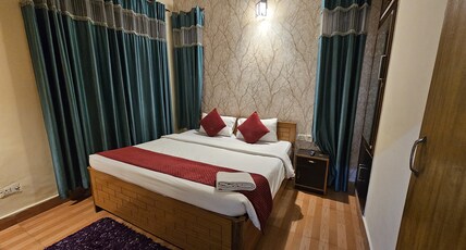 Jungle Corbett Castle Resort Room Type - Deluxe with View