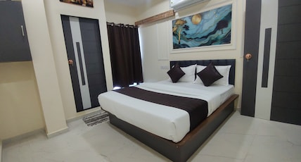 Hotel Happy Room Type - Deluxe Room Hotel Happy Room Type - Deluxe Room