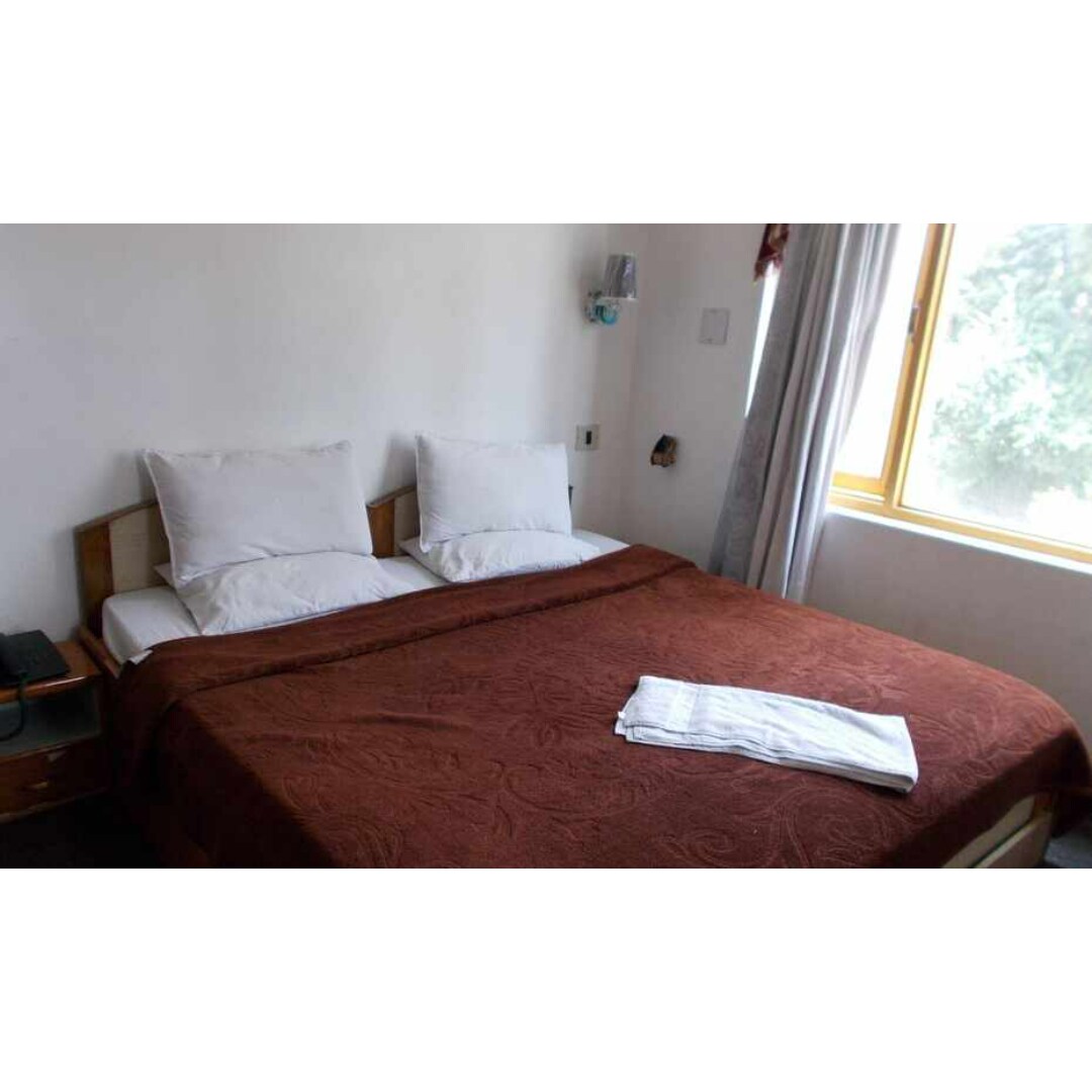 Adhaan Paying Guest House - Tap to explore photos