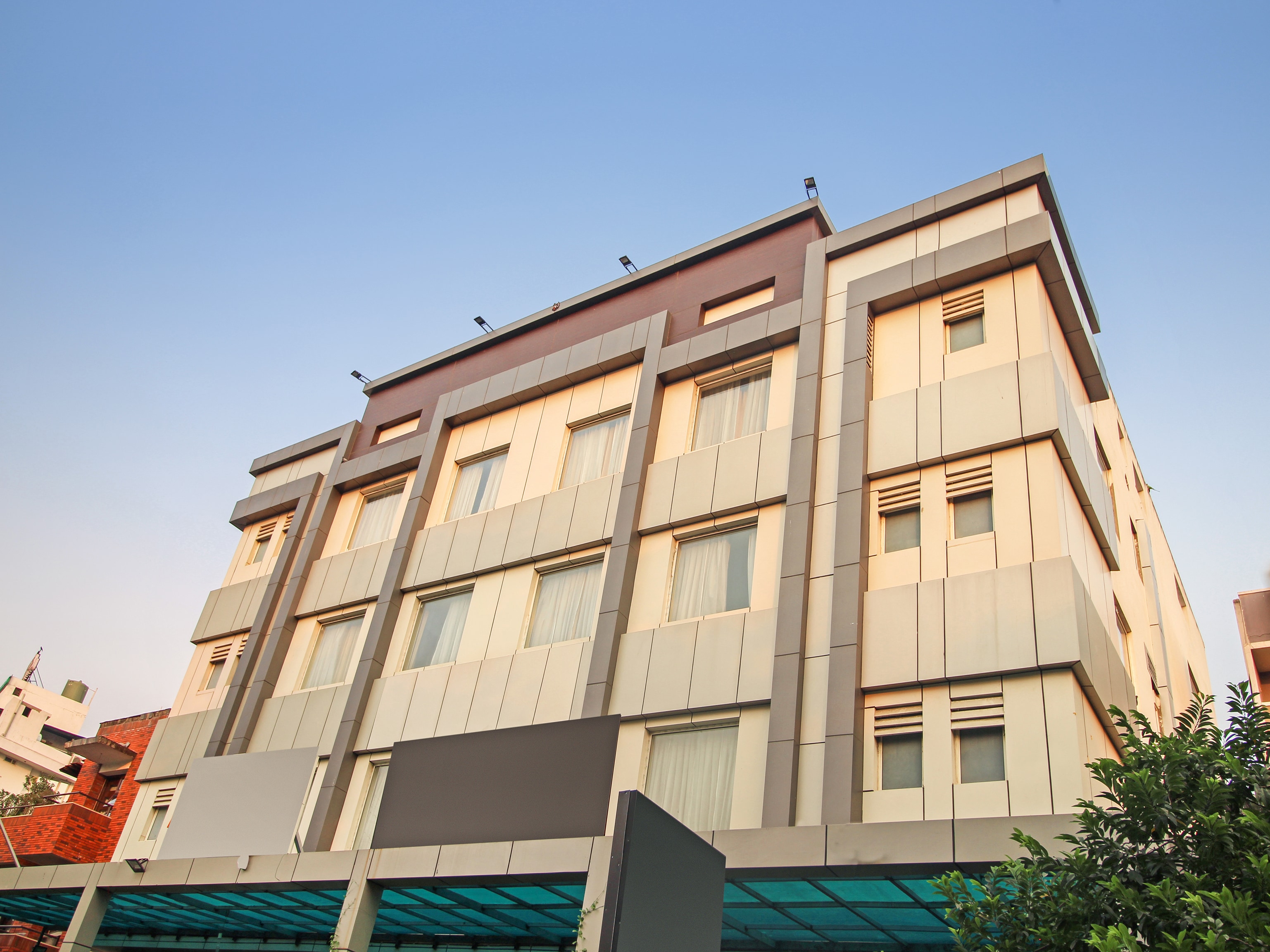 Hotel Aangan - Tap to explore photos