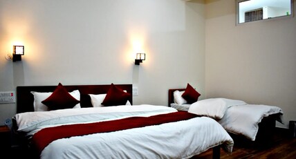 La Monal Hotel Room Type - Triple