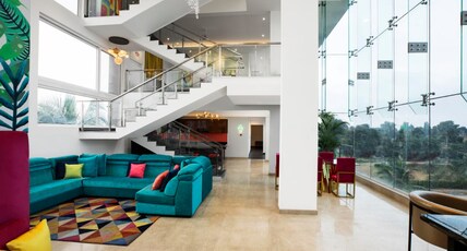 1BHK  White Escape SKy Villa Room Type - New York