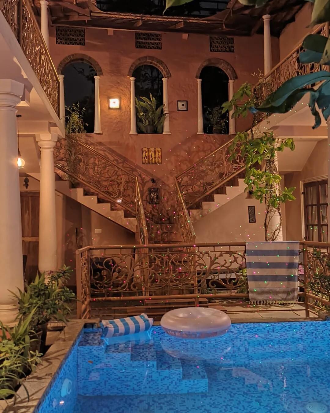 Mandaram villas Private rooms with common pool view 200m from Marari beach - Tap to explore photos
