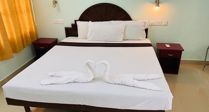 PACKBAG COMFORT BED AND BREAKFAST Room Type - AC DELUXE DOUBLE ROOM