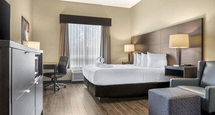 Best Western Plus Saint John Hotel & Suites Room Type - Accessible - 1 King, Mobility Accessible, Roll In Shower, Non-Smoking, Full Breakfast Best Western Plus Saint John Hotel & Suites Room Type - Accessible - 1 King, Mobility Accessible, Roll In Shower, Non-Smoking, Full Breakfast