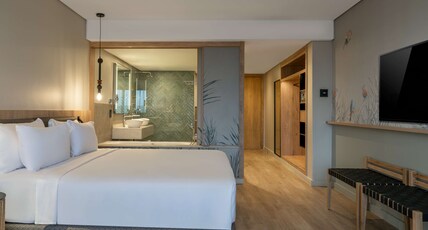 Radisson Safari Hotel Hoedspruit Room Type - Premium Room - Drakensberg Mountain View