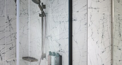 The Halyard Liverpool, Vignette Collection, an IHG Hotel Room Type - 1 Queen Deluxe