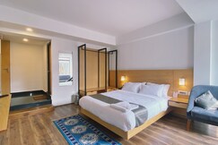 Hotel Sernya - M.G.Marg