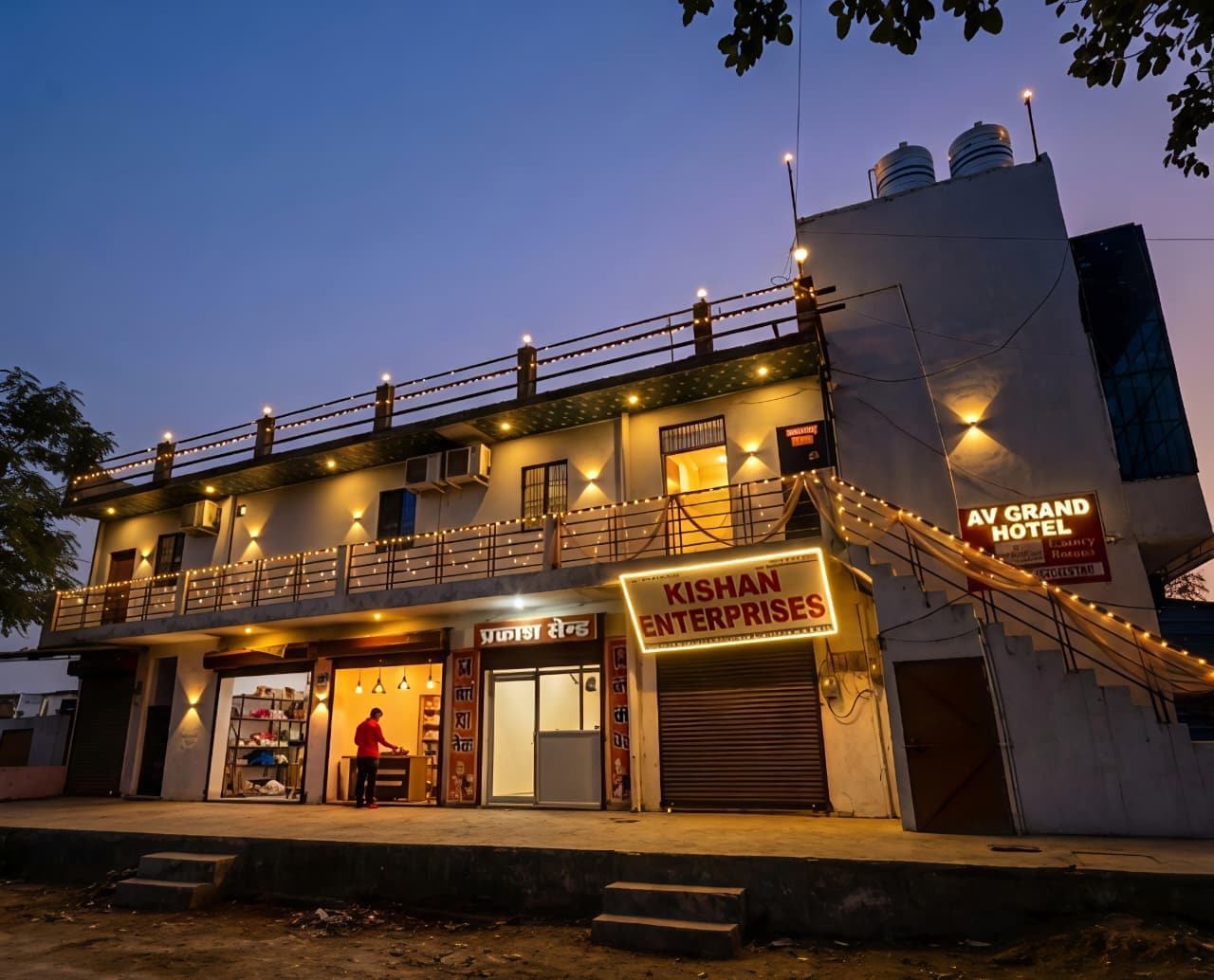 Hotel A V Grand kanpur - Tap to explore photos