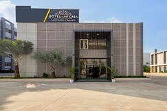 Treebo Imperia, Kommadi